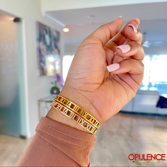 Roman Numeral Bracelet (Rose Gold) - Picture 2 of 2